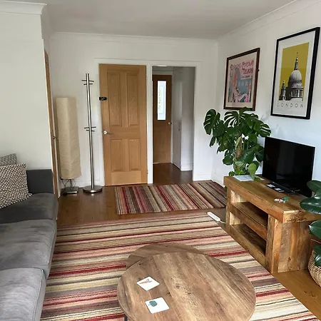 Cosy Kings Cross Apartment, Central London, Just 8 Mins Walk To Kings Cross St Pancras Station